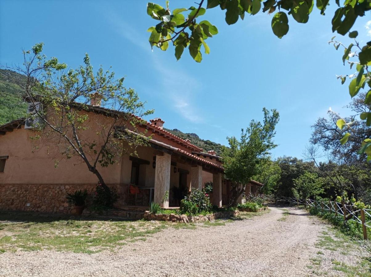 Apartamentos Rurales En Plena Sierra La Calera Bagian luar foto