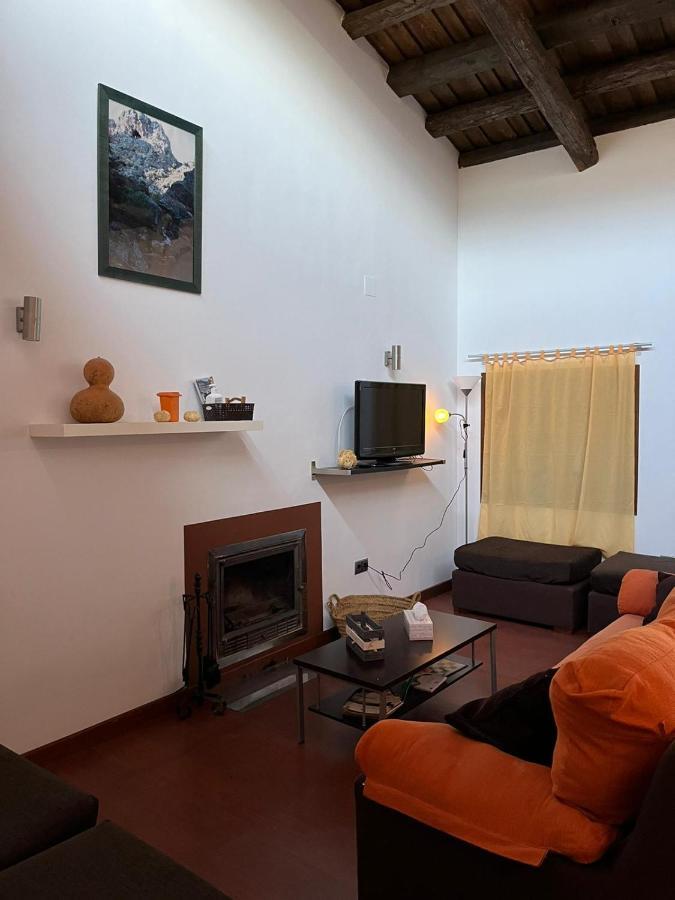 Apartamentos Rurales En Plena Sierra La Calera Bagian luar foto
