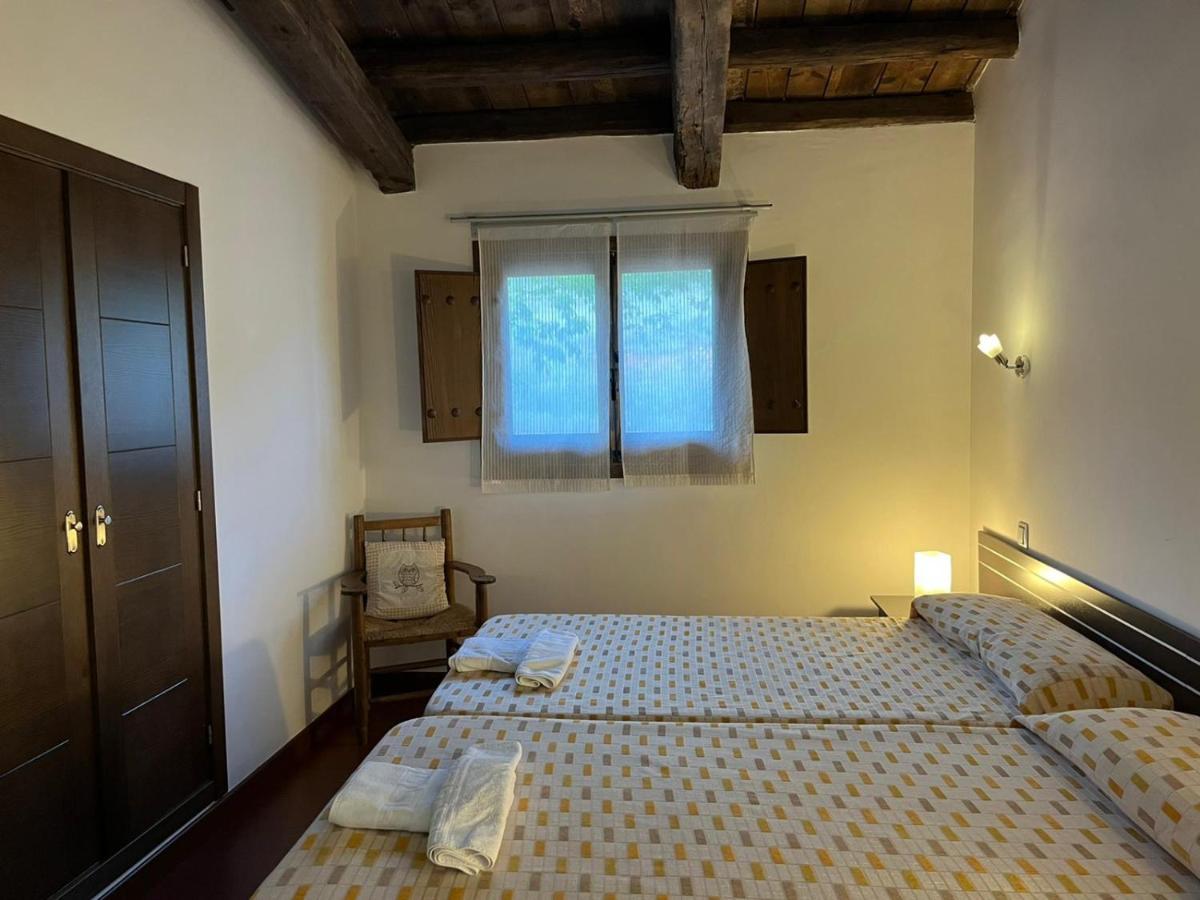 Apartamentos Rurales En Plena Sierra La Calera Bagian luar foto