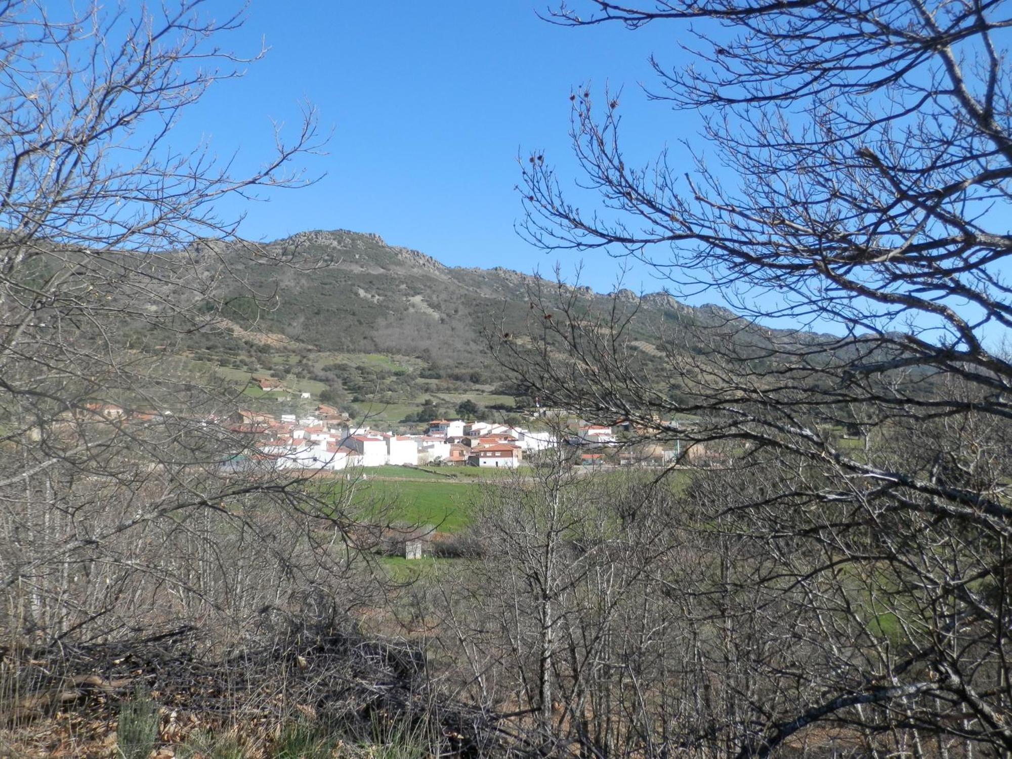 Apartamentos Rurales En Plena Sierra La Calera Bagian luar foto