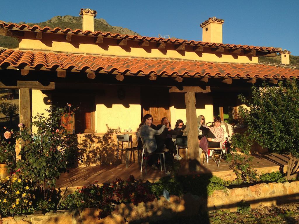 Apartamentos Rurales En Plena Sierra La Calera Bagian luar foto